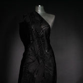 Tela para vestidos de noche y eventos con estampado floral bordado de Sahsa Haute Couture en organza negra, 150 cm x 100 cm - 31178 40015